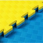 ⁦أرضية فوم للأطفال وجهين أصفر وأزرق⁩ - الصورة ⁦2⁩