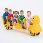 ⁦لعبة قطار أطفال على شكل وحيد القرن⁩ - الصورة ⁦2⁩