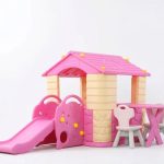 بيت ألعاب للأطفال + زحليقة + 2 كرسي