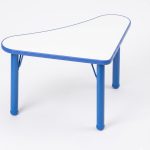 ترابيزة HPL شكل رأس سهم – أزرق